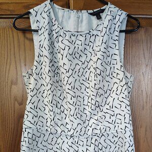 Banana Republic Women's Black/White Geometric Sleeveless Top/Blouse, Size 6